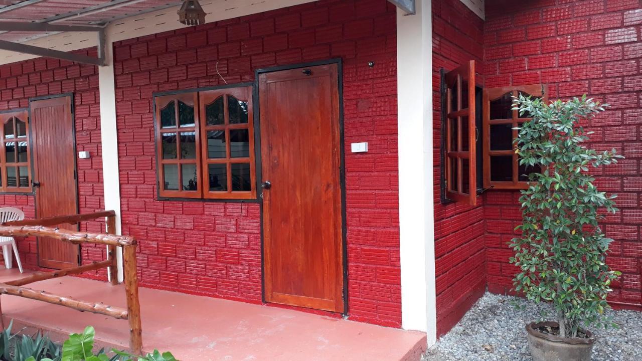 Hans Strand Bungalows Koh Lanta Exterior photo